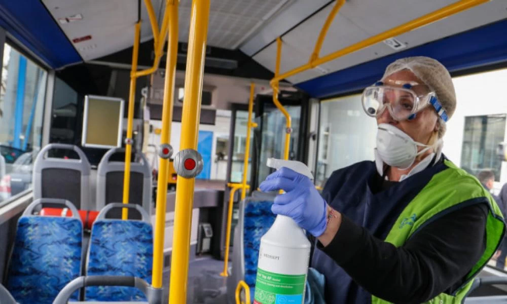 Κορωνοϊός: 20 με 25% μειωμένη η κίνηση στα ΜΜΜ -Απολυμάνσεις σε σταθμούς, συρμούς, λεωφορεία